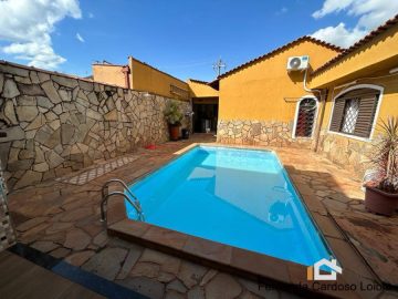 Casa 04 dormit�rios Parque das Andorinhas